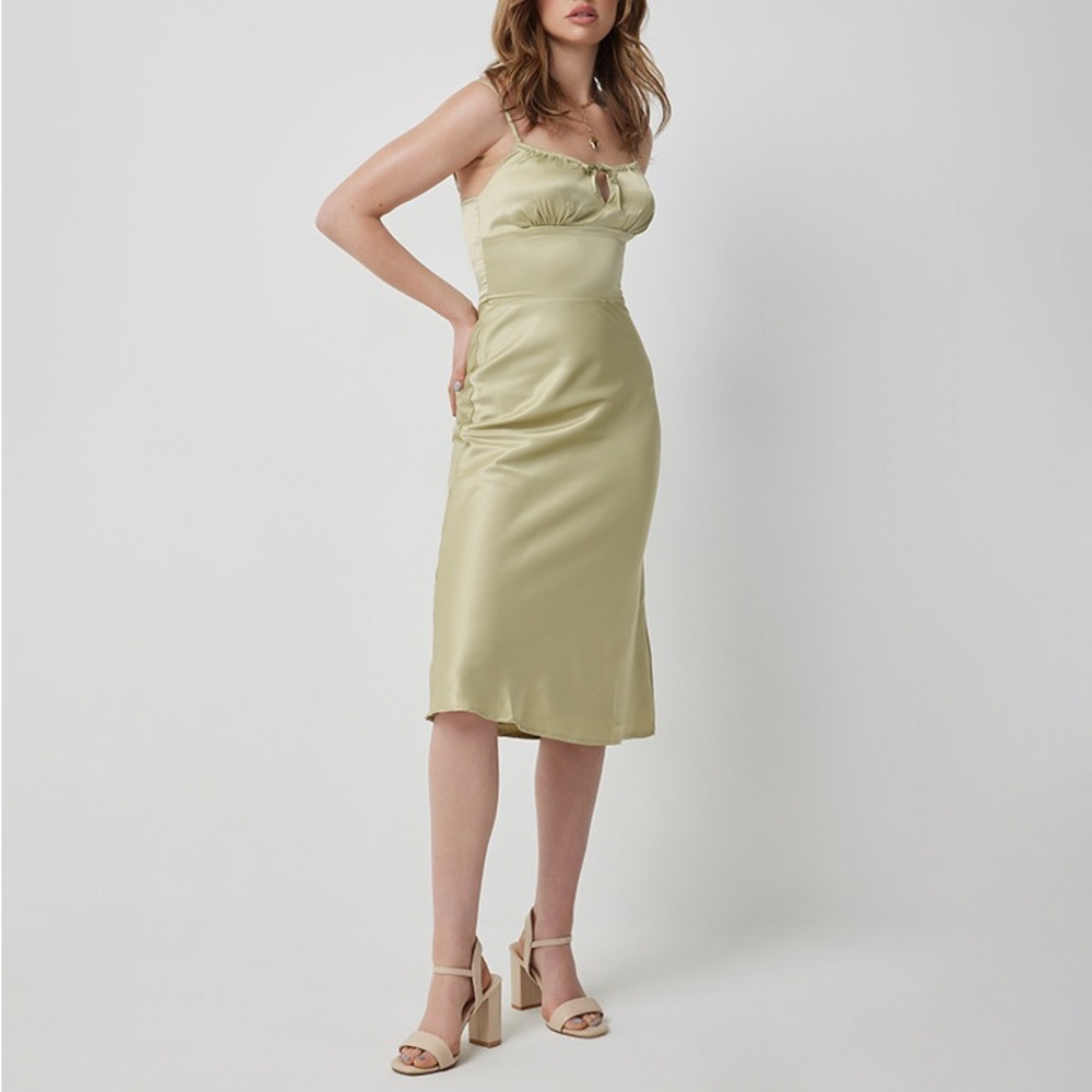 Ardene Women’s Light Green Satin Midi Dress Size Medium